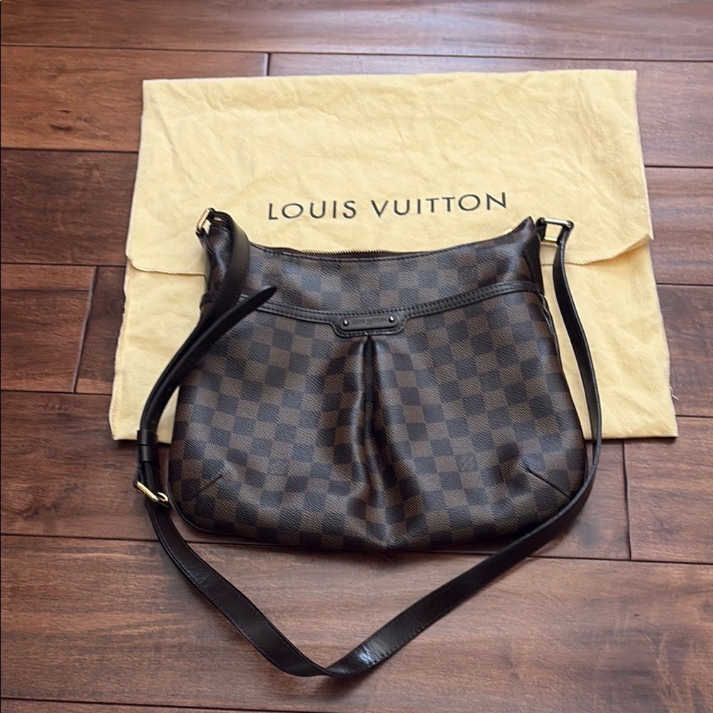 Louis Vuitton Brown Shoulder Bag with Damier Canvas